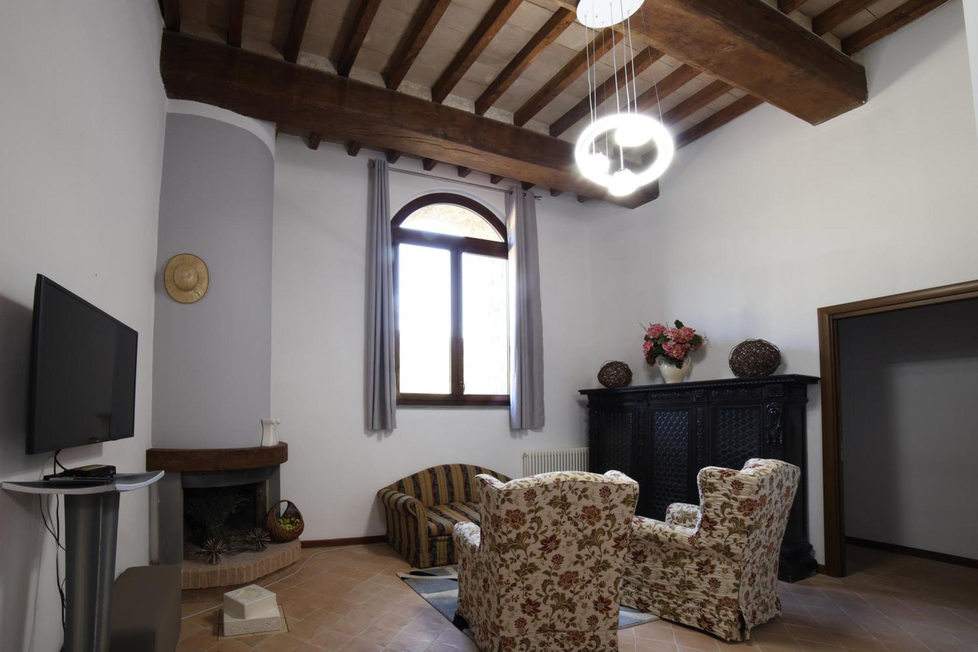 אפרטהוטל Valfabbrica Ht Castello Di Campolongo מראה חיצוני תמונה